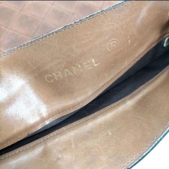 CHANEL Tan Quilted lambskin Shoulder Bag Vintage